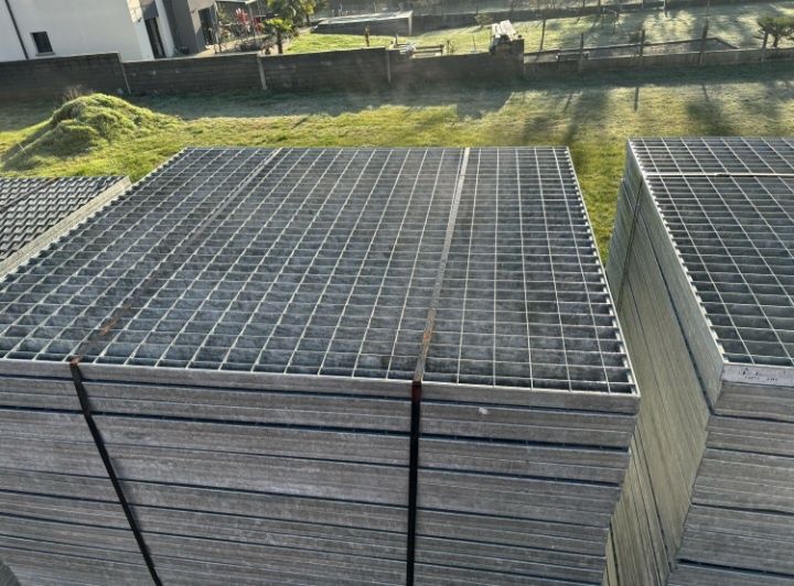 Grătare zincate galvanizate