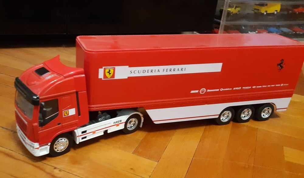 Machetă Tir Iveco ,Vintage