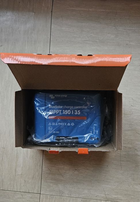 Контролер Victron 100/50  Bluetooth