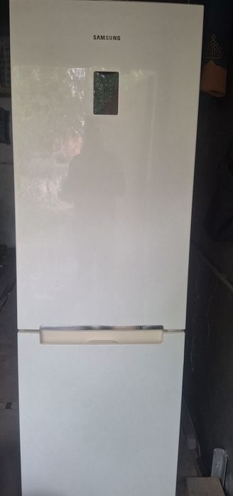 Продам холодильник Samsung