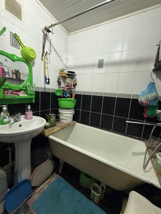 3 ком 2 этаж навои