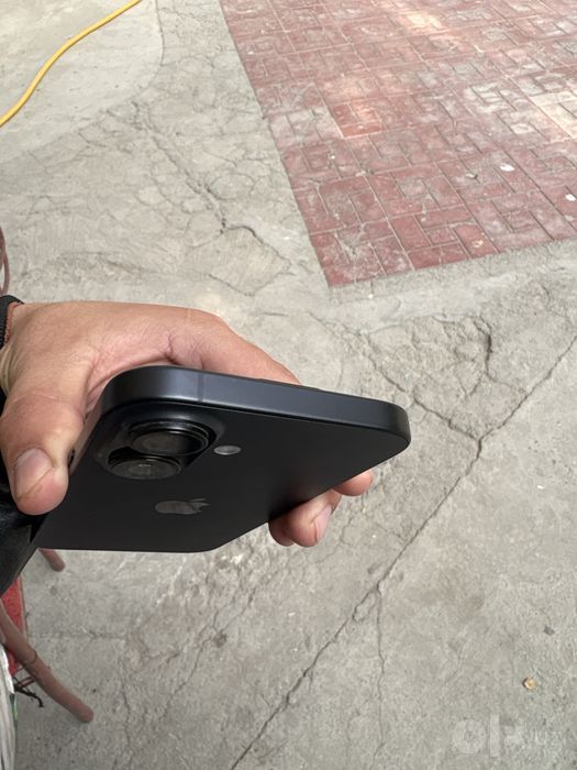 Iphone 16 black 128 gb 189 sikl 100%