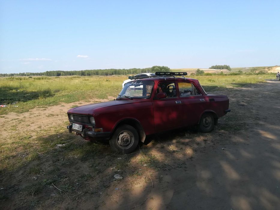 Москвич АЗЛК-2140д