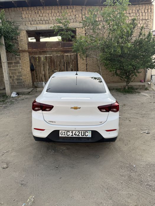 Продаю Chevrolet Onix