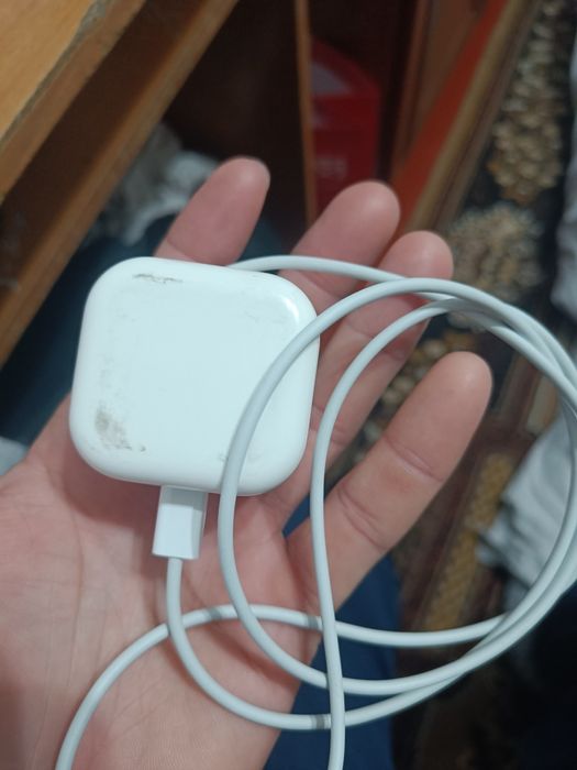 Оригинальное зарядное устройство Apple 20w