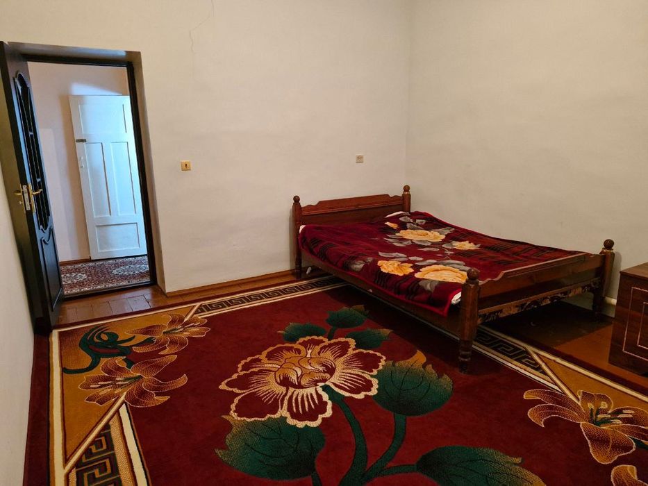 Шовот шахрида яшашга таййор уй сотилади