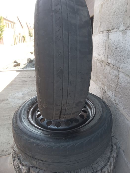 Продам  балоны с дисками в комплекте  R13 , R14 .