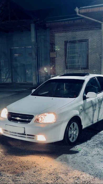 Chevrolet lacetti LTZ 1.8 вариант