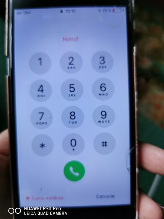 Продавам два айфона.