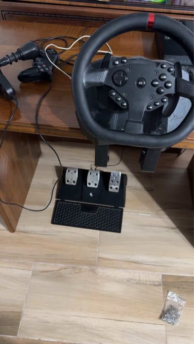 Vand sau schimb playstation 4plus