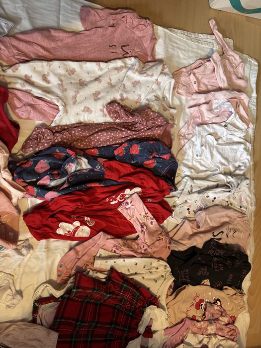 Lot complet haine nou nascut fetita aproape gratis/donez multe body salopete combinezoane pantaloni H&M Next C&A Zara
