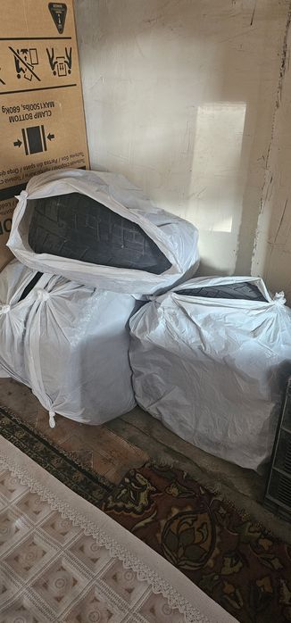 Продам зимние покрышки