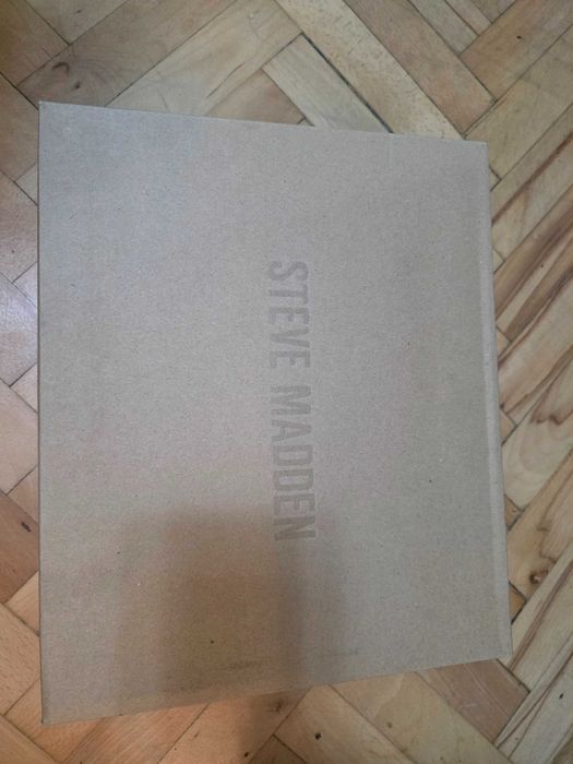 Елегантни дамски обувки на висок ток  Steve Madden