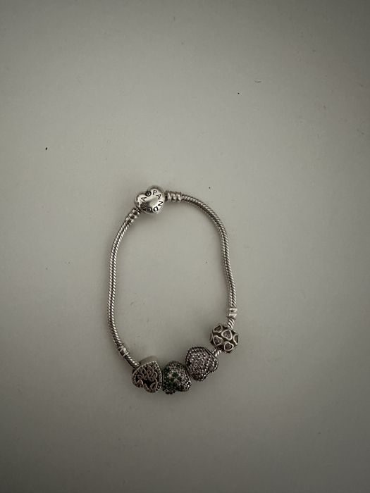 Гривна Пандора с талисмсни