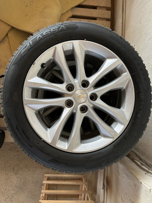 Балон LASSA (турецкий) зимный 225/55/R17 (Без Диска)