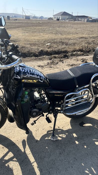 GSX200 мотоцикл.