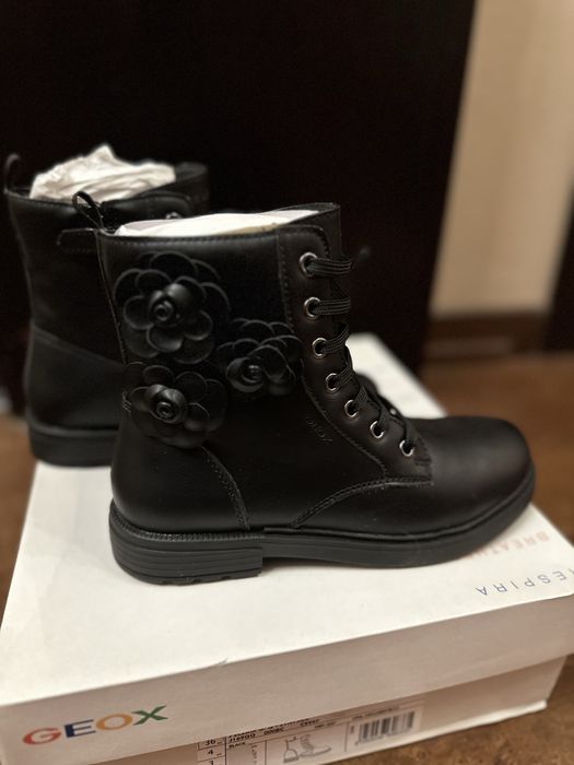 НОВЫЕ Ботинки демисезонные Geox для девочки 36р.