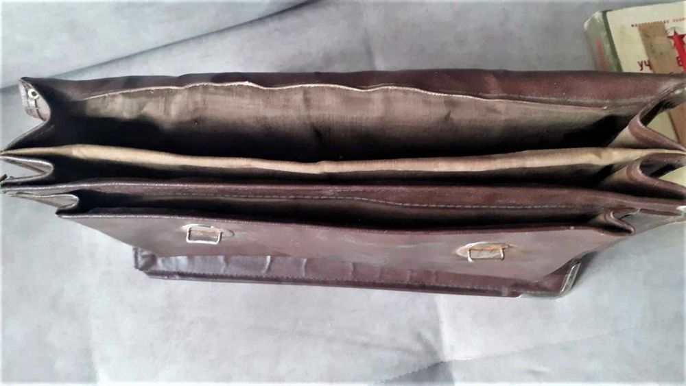 Портфель Советского школьника