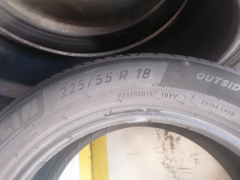 225/55/18 4 *Michelin vara 102v dot 0721   4,,53mm