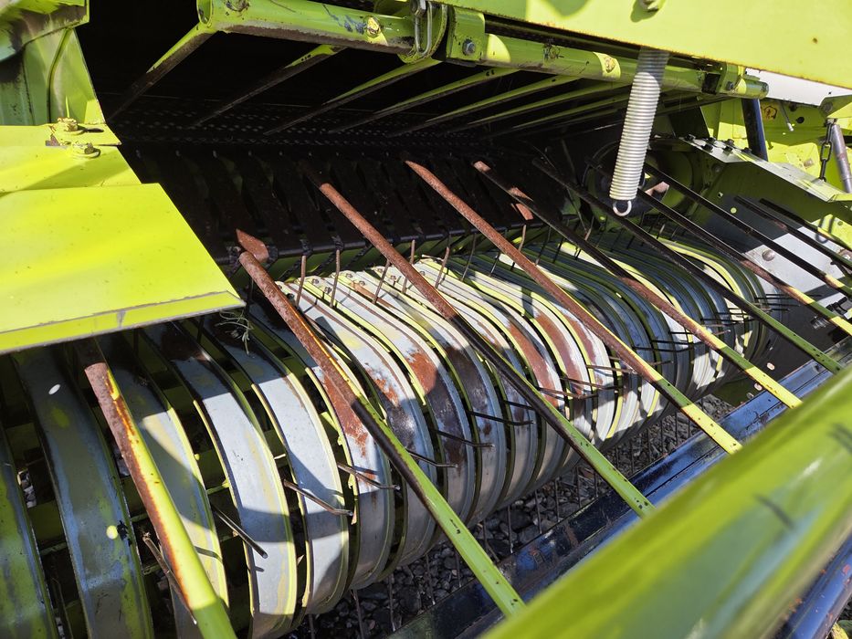 Presa Balotat Pe Plasa Claas Rollant 46