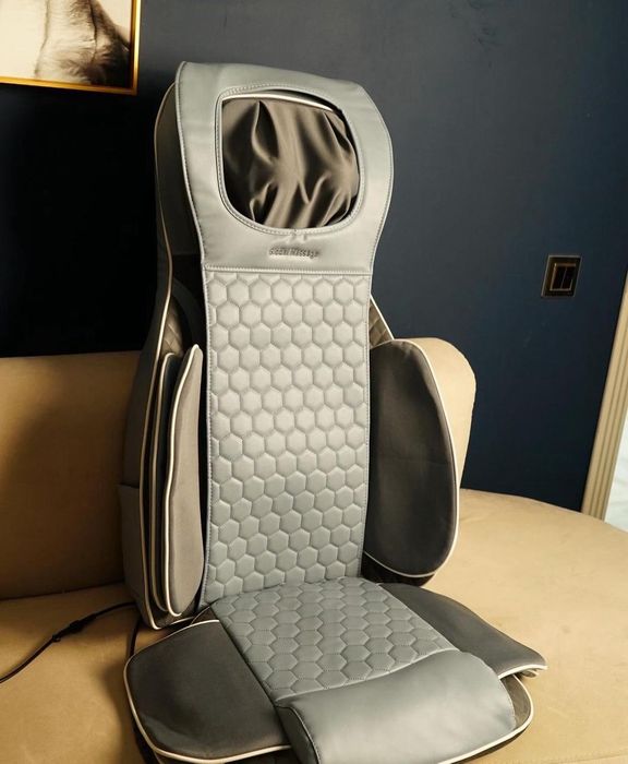 Продам массажный кресло