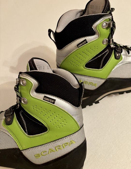 SALEWA номер 48 и Scarpa ном 38,5 туристически обувки, маратонки