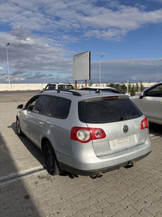 Dezmembram Volkswagen Passat B6 2.0 TDI (CBAB) DSG din 2010
