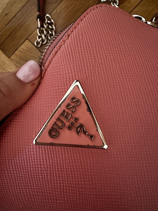 Дамска чанта Guess