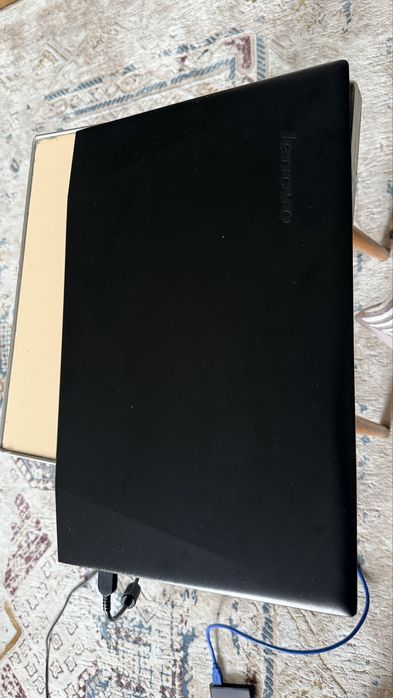 Продам ноутбук LENOVO