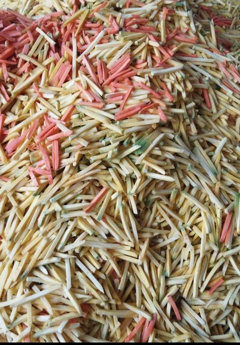 Toʻralgan sabzi kilogayam bor