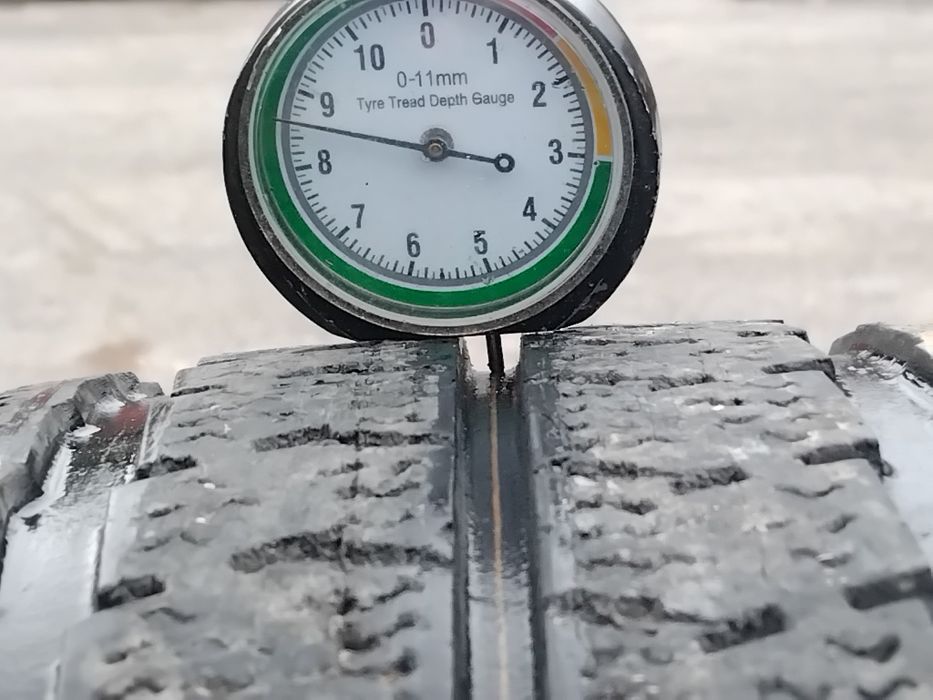 Гуми 215 65 16 C Ц Нексен Nexen 4 броя - нов внос. Не са нови!