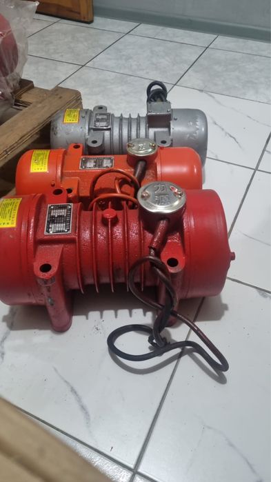 Редукторы Моторы Вивраторы XWD