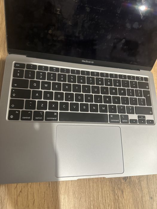 Macbook air m1 8/256