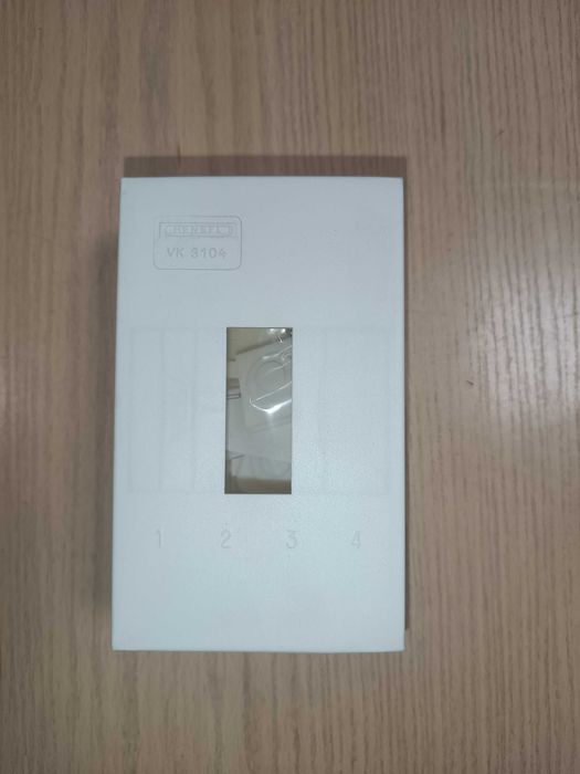 Продаётся щит на 4 модуля HENSEL VK 3104