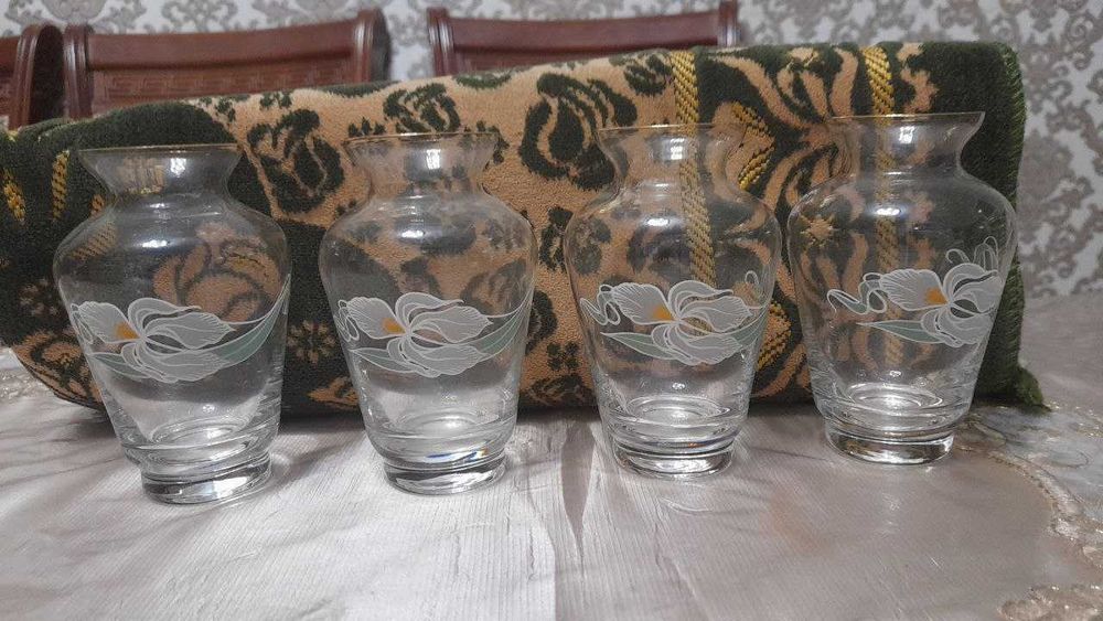 цена за 1 цветочницу новая Ваза "Bohemia"