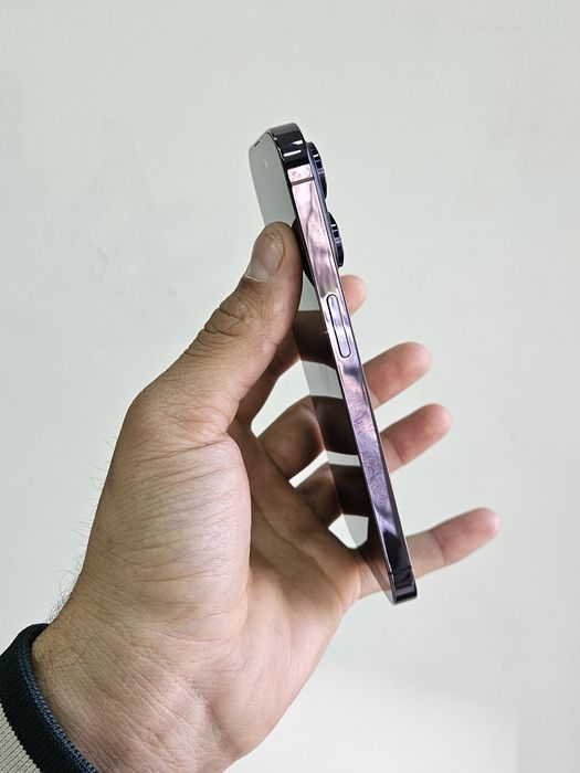 Iphone 14 pro.     .