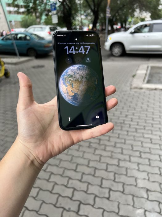 Продам Iphone 14