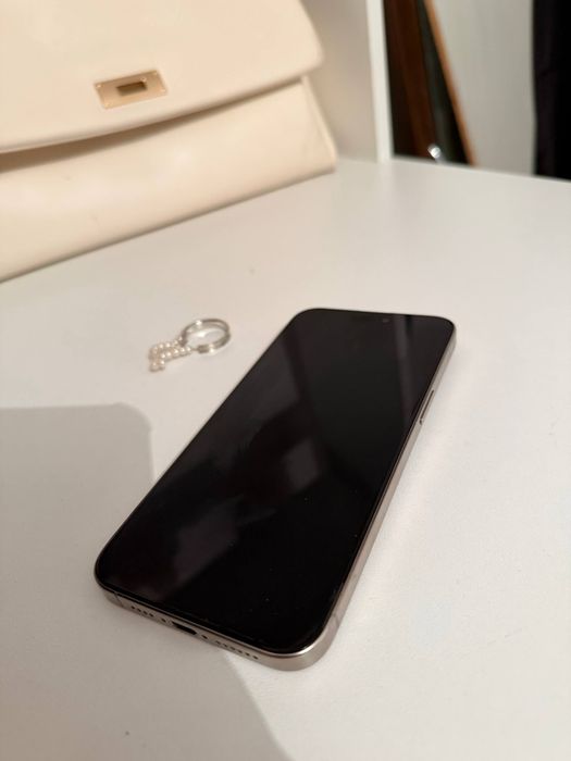 Iphone 15 pro max 256г