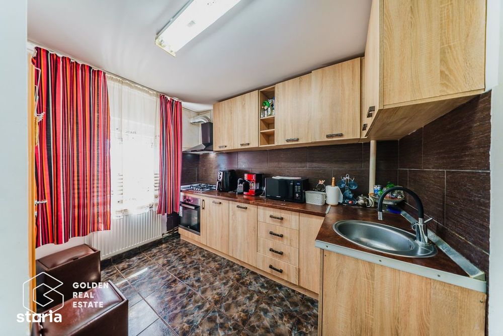 Apartament 3 camere, decomandat, Confectii, comision 0%