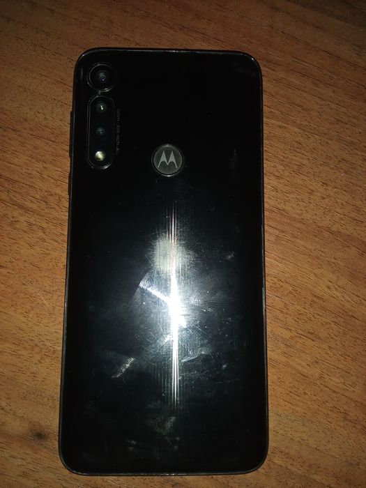 Продам свои телефоны. За символическую цену. Motorola,HTC.
