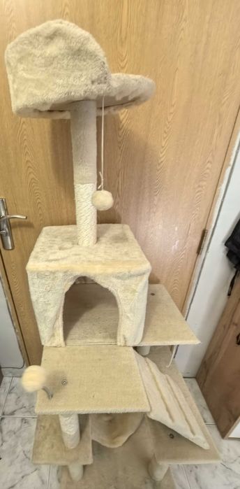 Продавам котешка катерушка