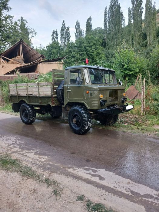 Gaz 66 2ta sotiladi