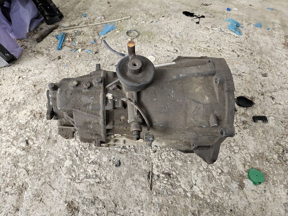 Cutie viteze vw LT  2.5 tdi