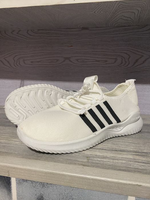 Кросовки новые унисекс