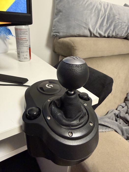 Volan de gaming logitech g29