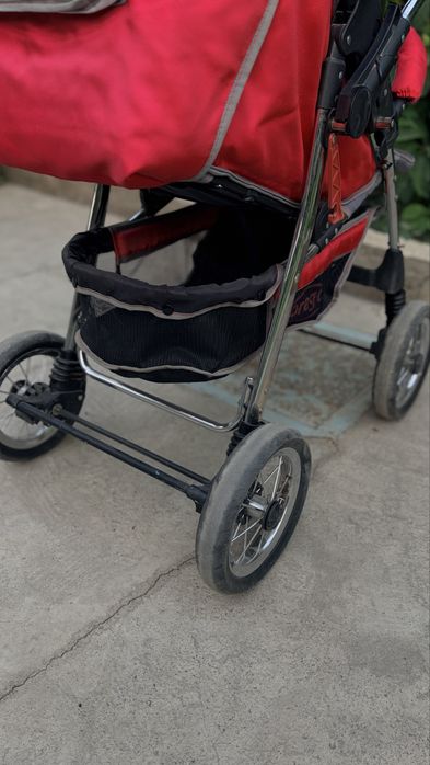 Продам коляску б/у, состояние новое