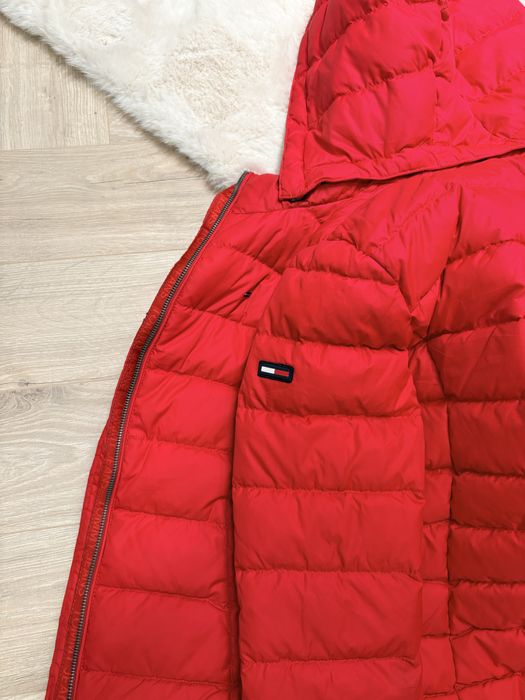 Geaca tommy hilfinger in stare foarte buna