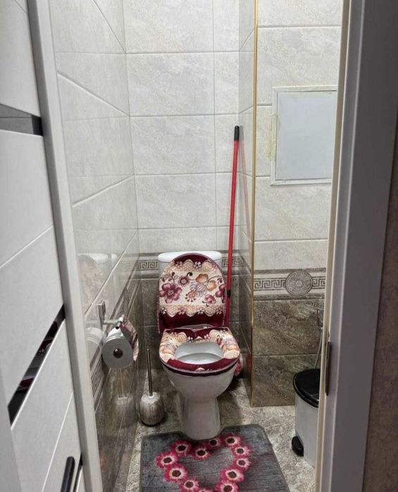 Срочно продаётся 2/2/5 квартира феруза  балкон 2/6 евро ремонт 71000