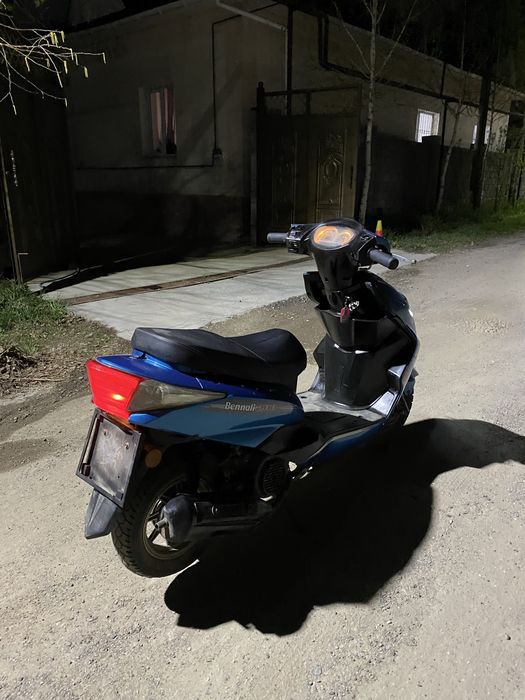 Продам мопед беннали 180куб м12