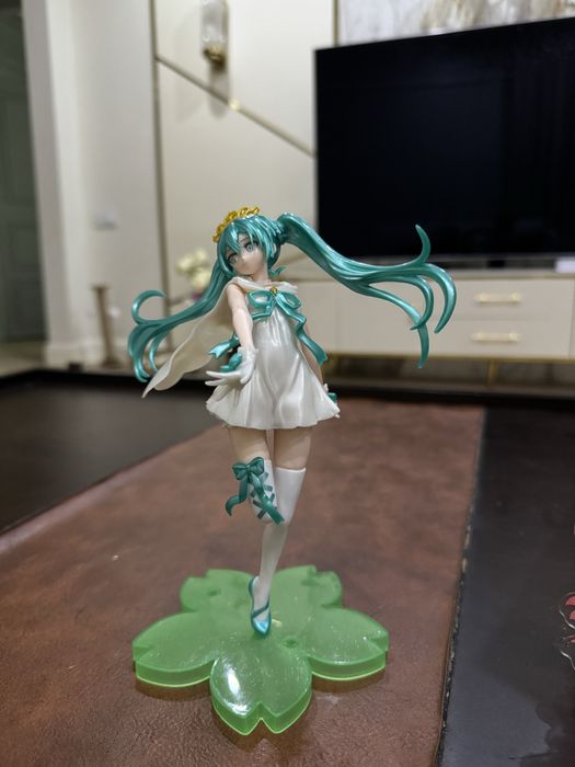 Фигурка Hatsune Miku